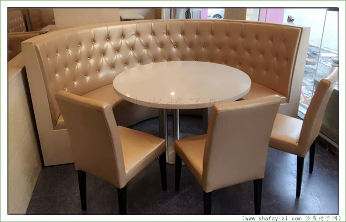 茶餐厅弧形卡座沙发 /></p>
<p style=