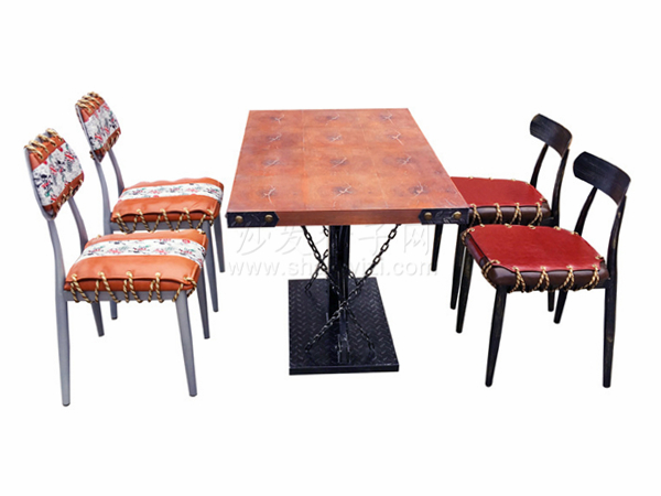 四人位工业风主题餐厅桌椅
